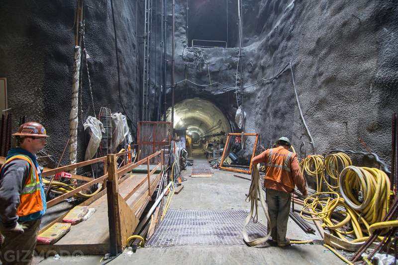 Illustration for article titled A Subterranean Stroll Through NYC's Newest Train Tunnel